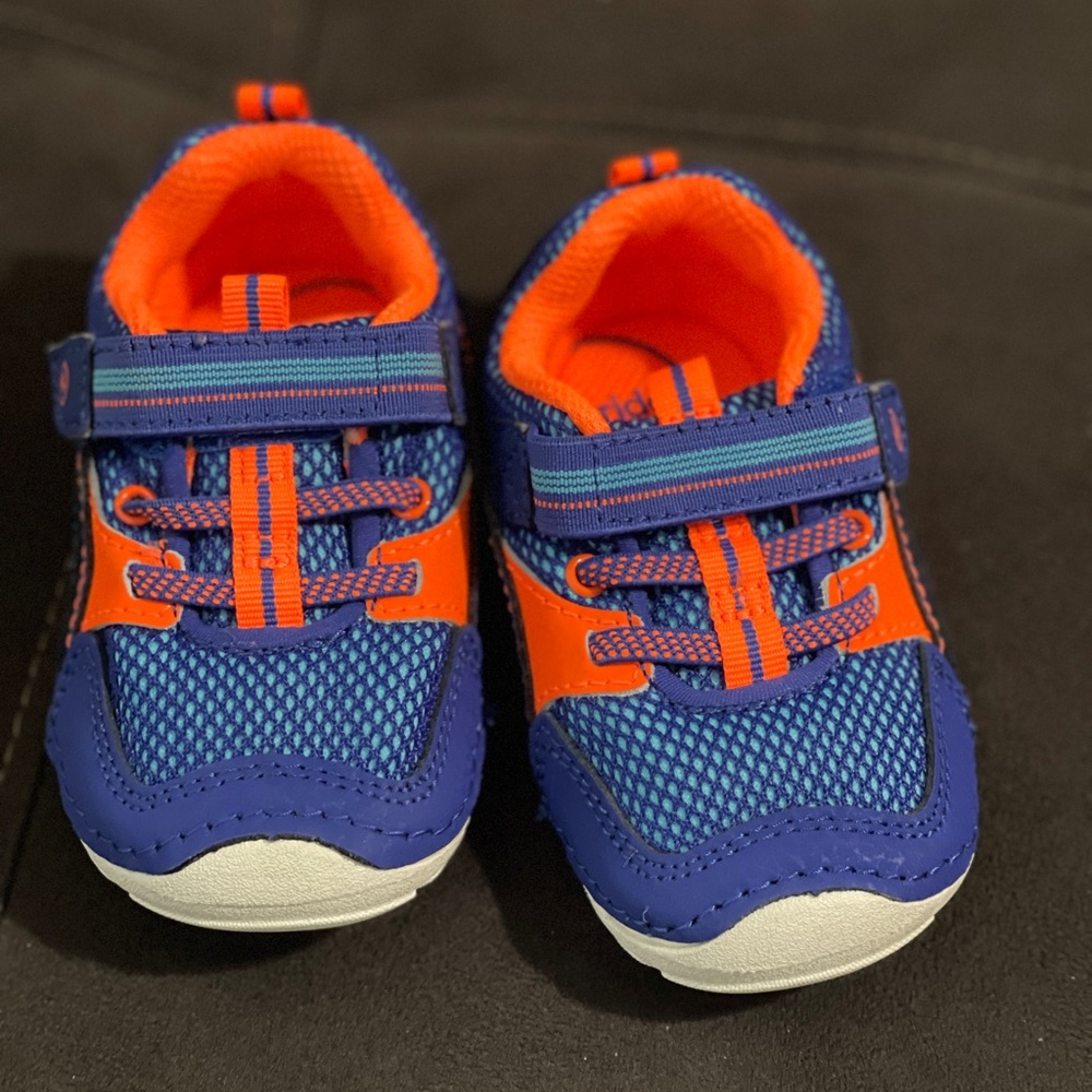 Stride rite brand new size 5